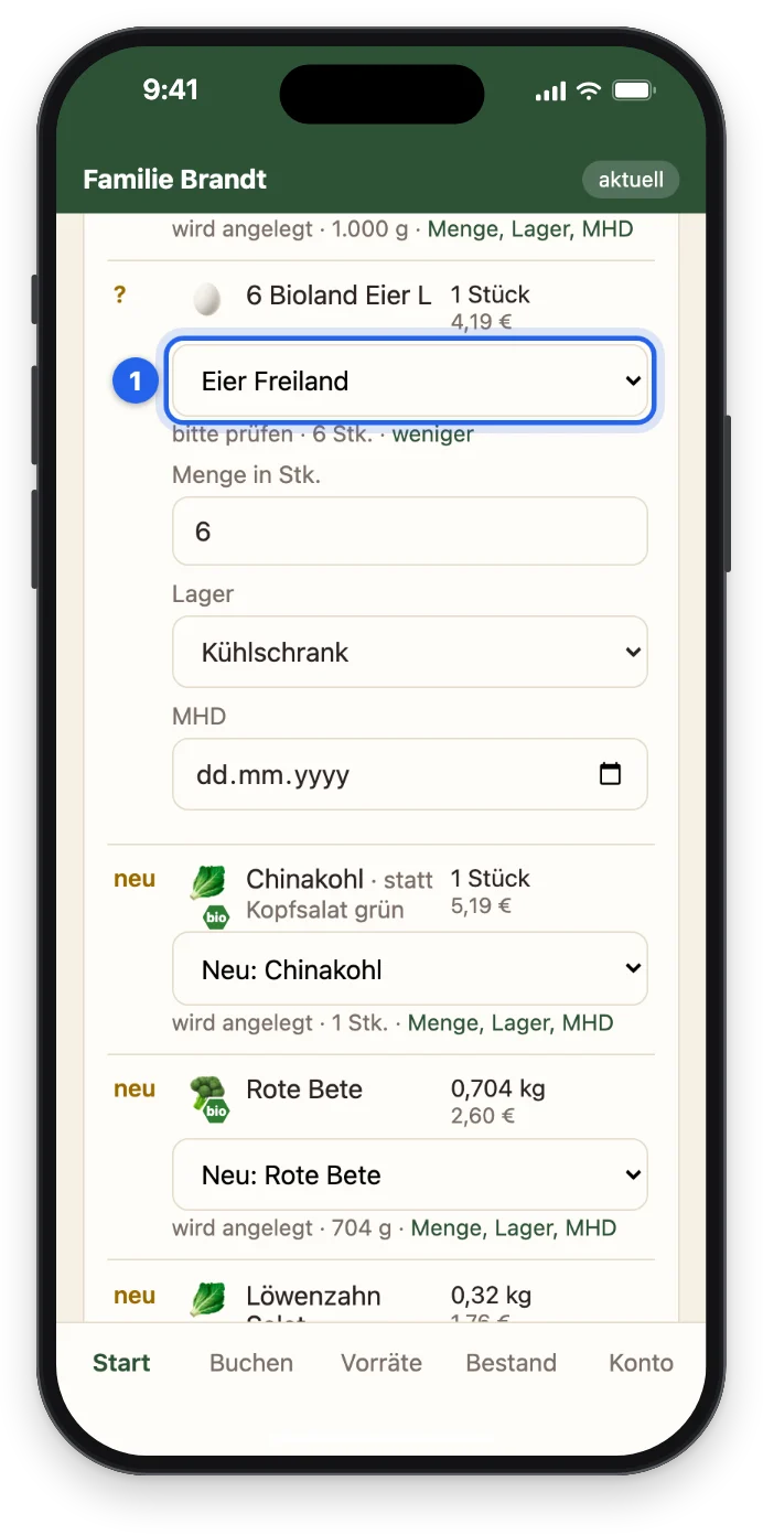 Eine Zeile mit Eier Freiland zum Prüfen, Menge, Lager und MHD
